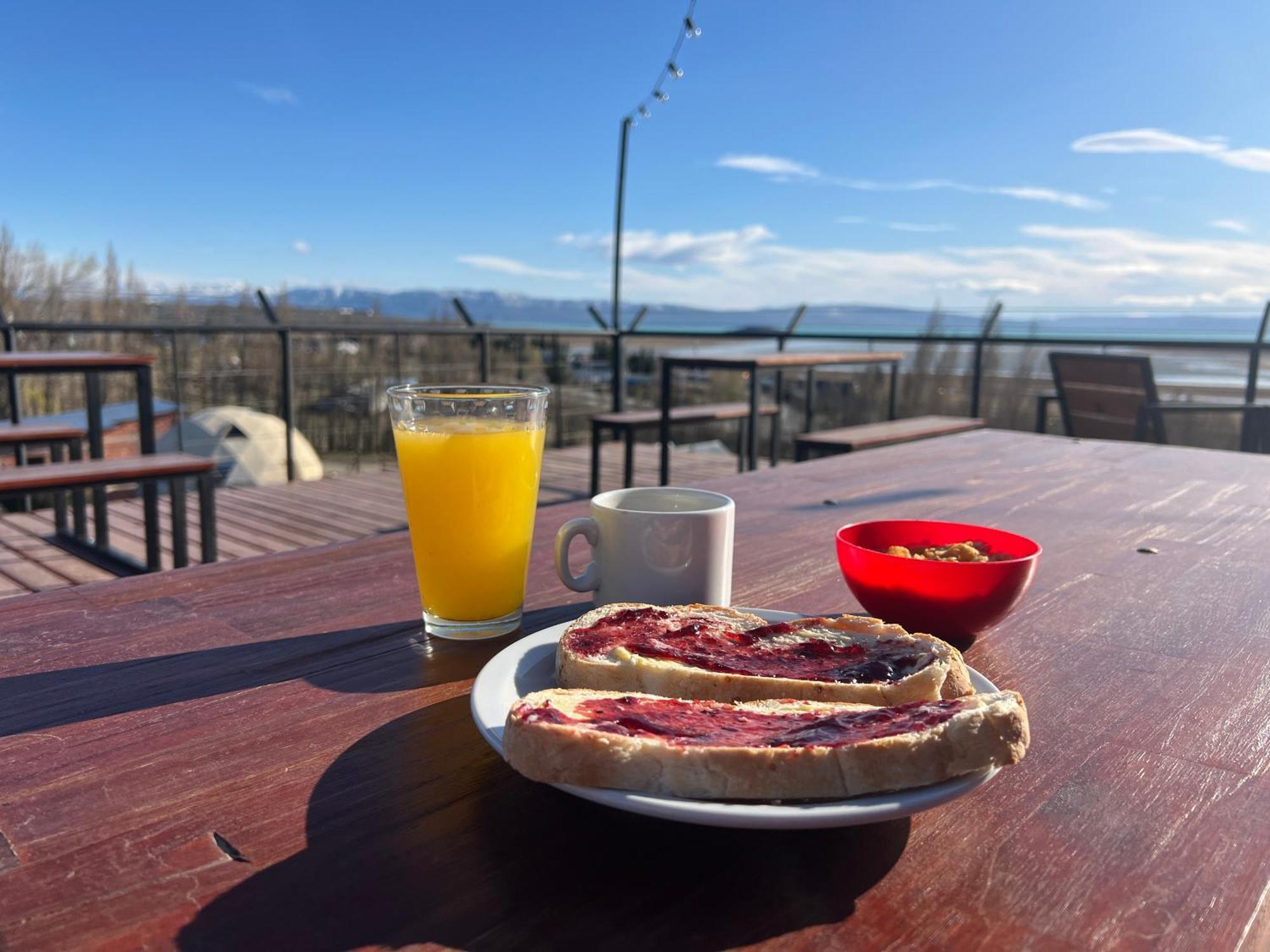Viajero Calafate Hostel El Calafate Eksteriør bilde